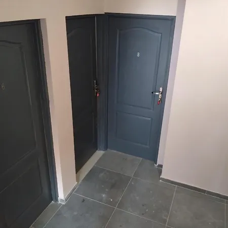 Tanie Pokoj Nr 2 1-3 Osobowy Z Lazienka Na Korytarzu Apartman *