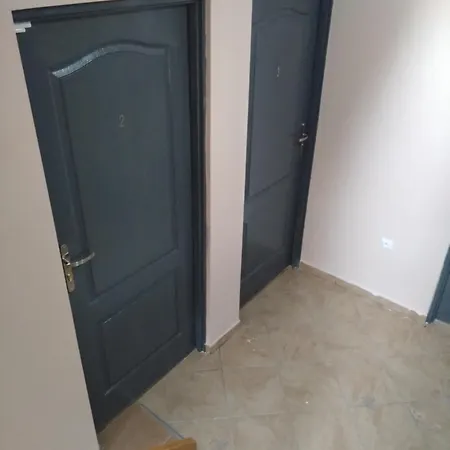 Tanie Pokoj Nr 2 1-3 Osobowy Z Lazienka Na Korytarzu * Gdańsk