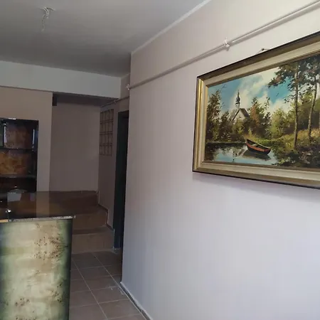 Tanie Pokoj Nr 2 1-3 Osobowy Z Lazienka Na Korytarzu * Gdańsk