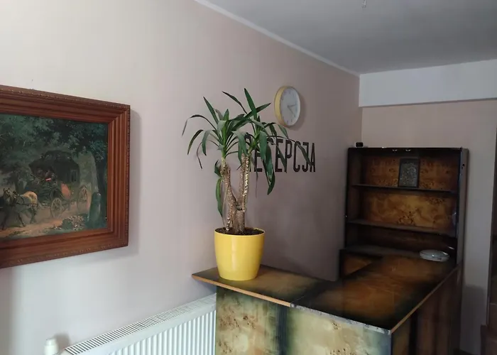 Tanie Pokoj Nr 2 1-3 Osobowy Z Lazienka Na Korytarzu Apartment